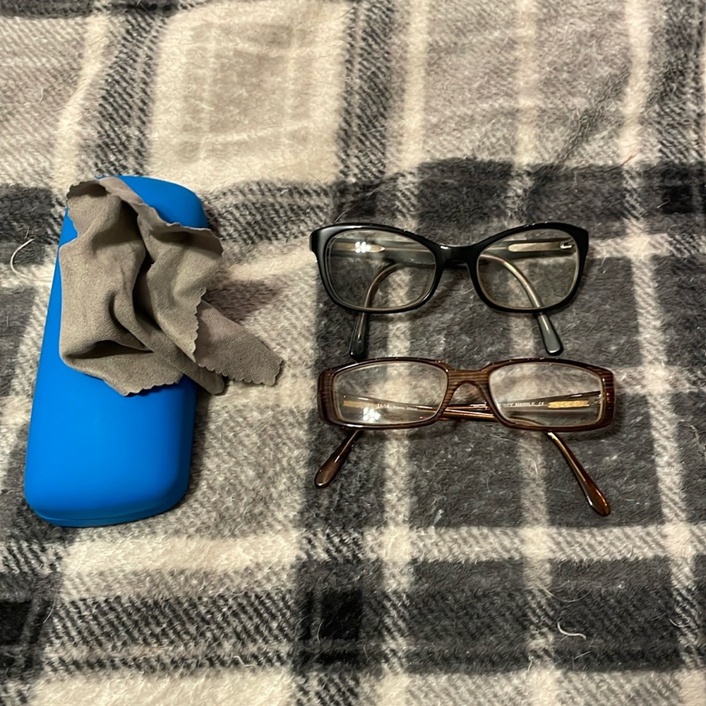 Cat eye/ Square glasses
